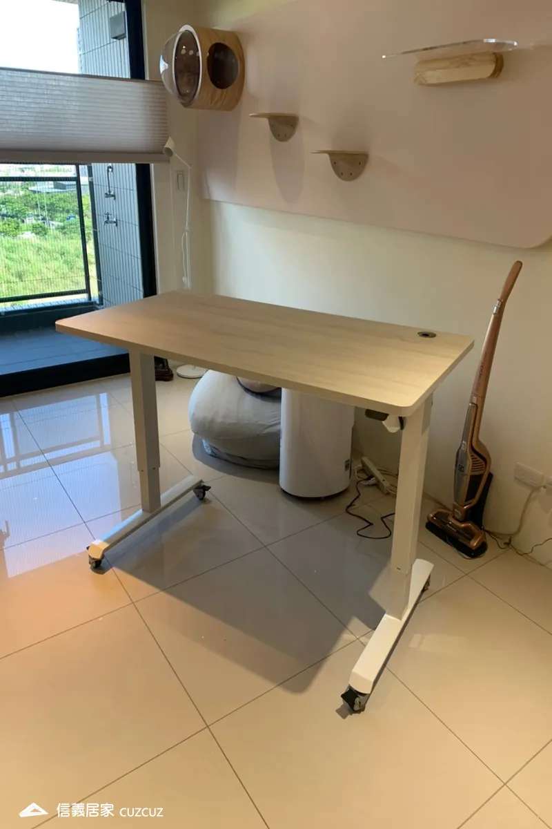 升降桌白+冰島白橡桌板