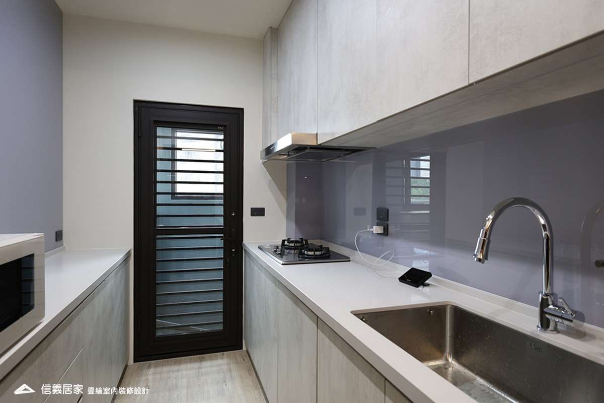 廚房-1貓洞 藝術漆 烤漆玻璃 壁燈 進口五金把手 花磚