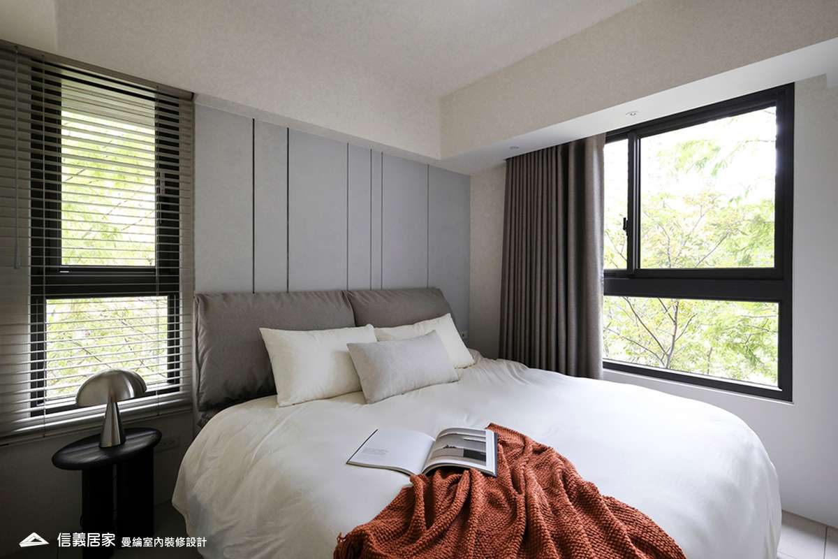 主臥-1-藝術漆 鍍鈦飾條 灰鏡 美術吊燈 柔紗直立簾 進口木百葉