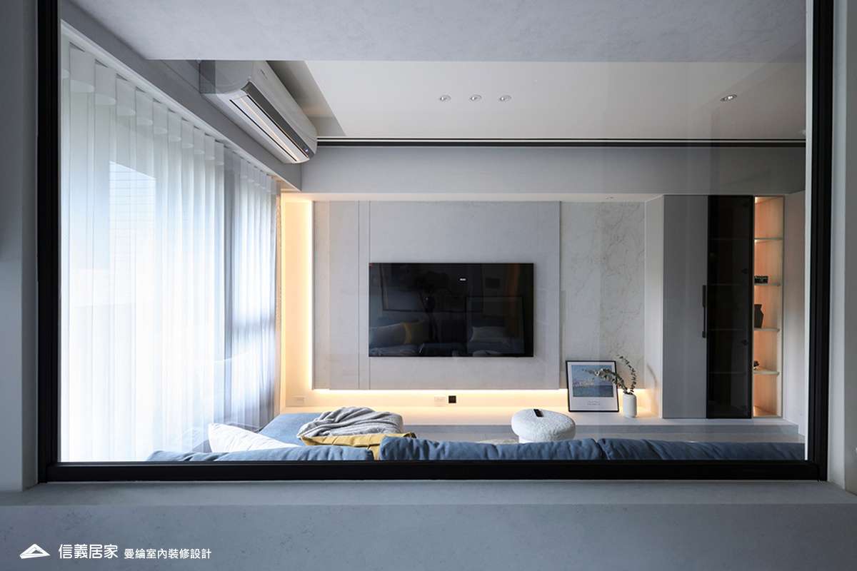 客廳-4-藝術漆 鍍鈦飾條 灰鏡 美術吊燈 柔紗直立簾 進口木百葉