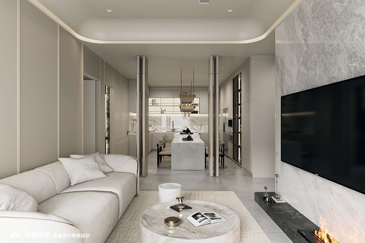 客廳-3-退休宅 輕奢風 大板磚 鍍鈦飾條 格柵 美術吊燈