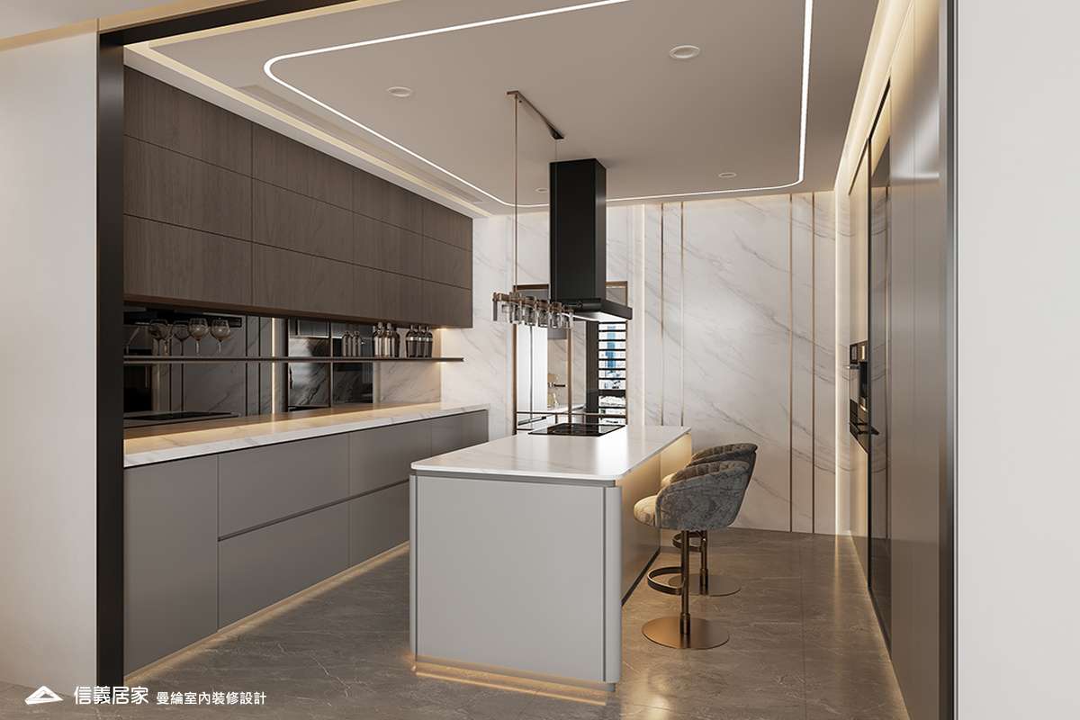 廚房-1-退休宅 輕奢風 大板磚 鍍鈦飾條 格柵 美術吊燈