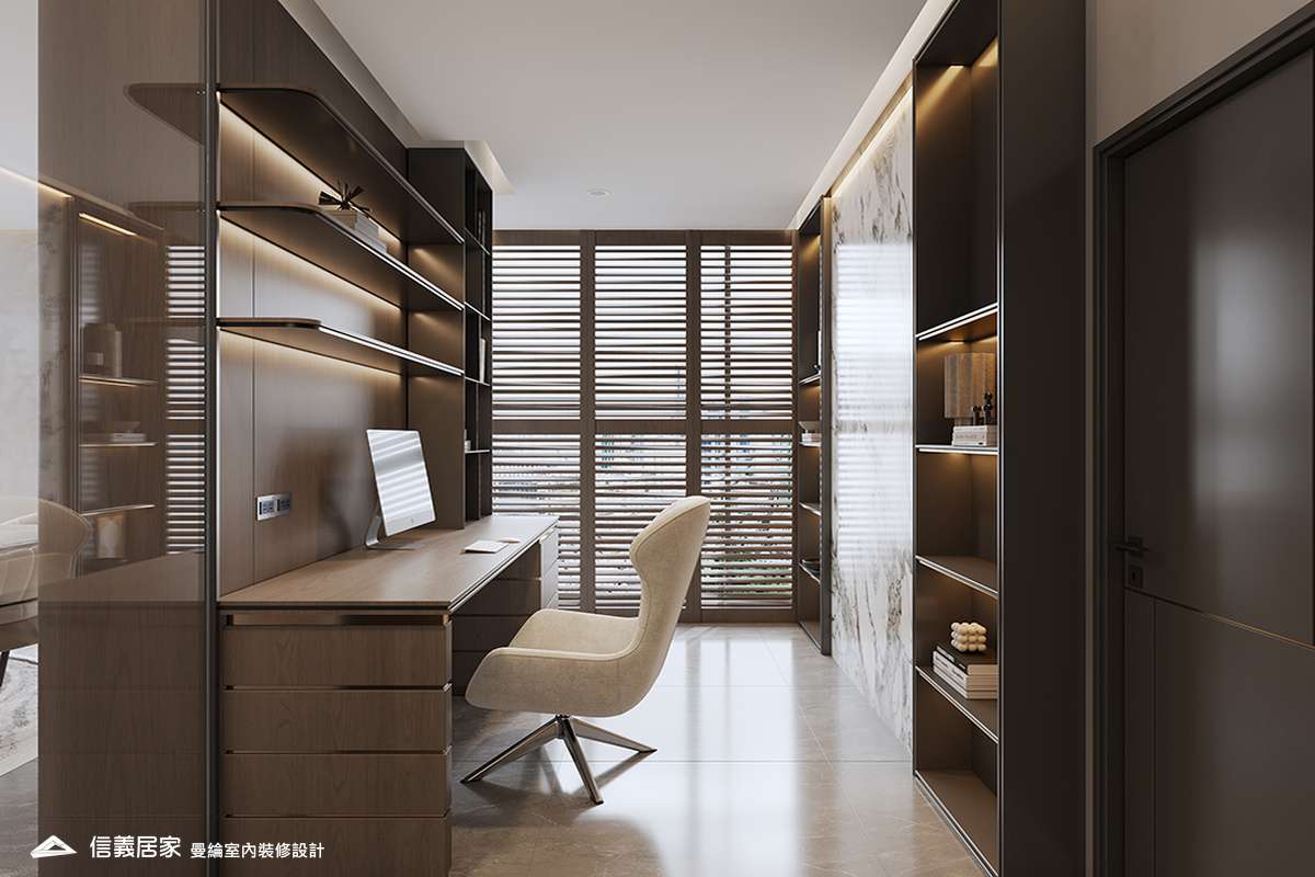 書房-1-退休宅 輕奢風 大板磚 鍍鈦飾條 格柵 美術吊燈