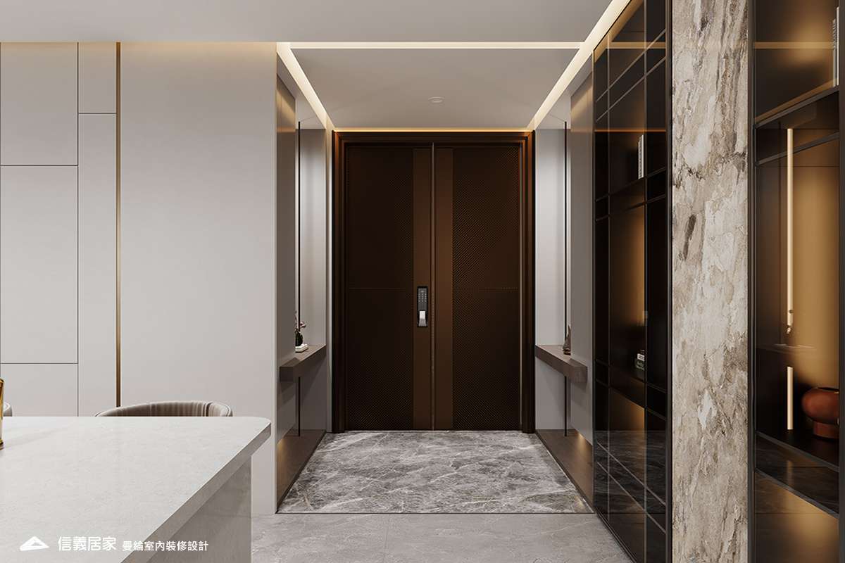 玄關-1-退休宅 輕奢風 大板磚 鍍鈦飾條 格柵 美術吊燈