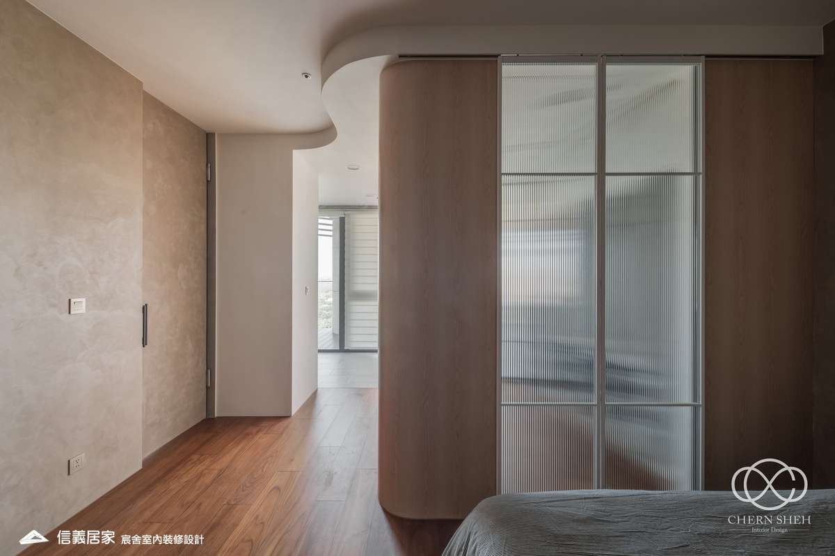 13.臥室_系統櫃_壓花玻璃_大板磚_藝術漆_現代輕奢風