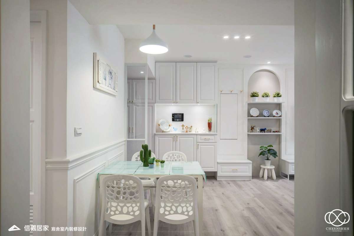 3.客廳_古典風_系統櫃_百葉窗_白色_米色_奶茶色_2房