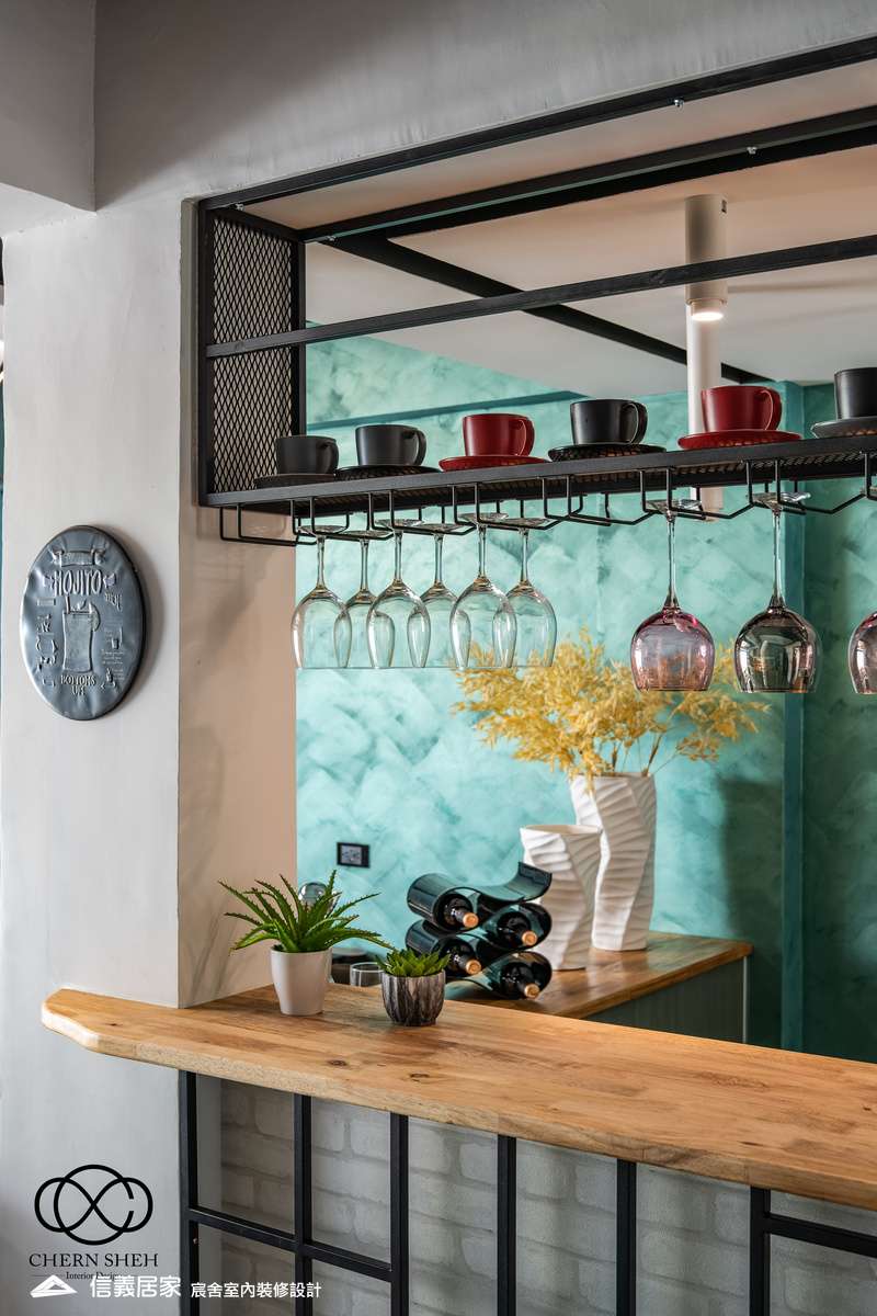 19.客廳_廚房_中島_特殊塗料_系統櫃_電器櫃_鐵件_綠色_黑白_翻新