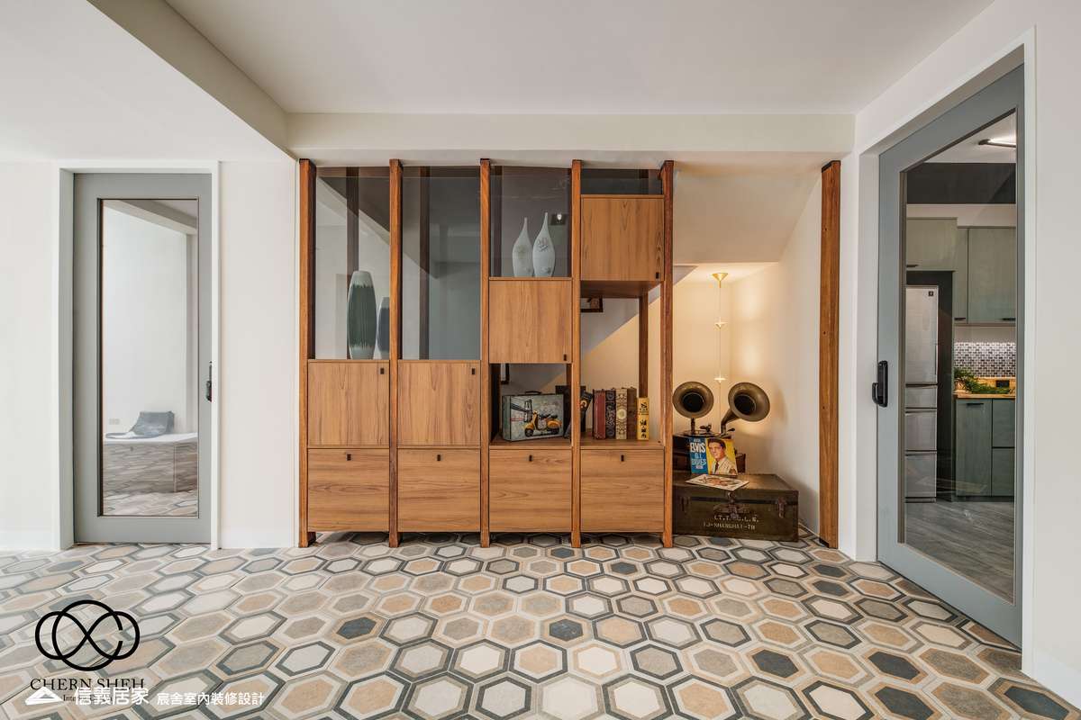 26.玄關_系統櫃_花磚_翻新.