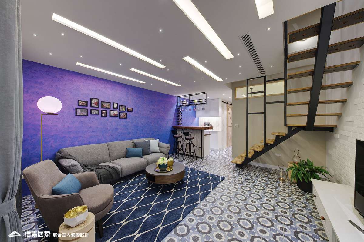 01.客廳_樓梯_鄉村風_系統櫃_特殊塗料_文化磚_花磚_鐵件_中島_白色_紫色_翻新