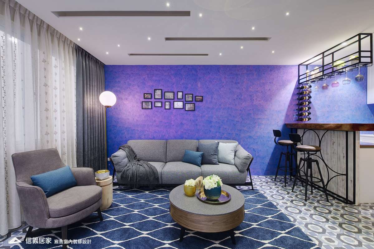 02.客廳_樓梯_鄉村風_系統櫃_特殊塗料_文化磚_花磚_鐵件_中島_白色_紫色_翻新