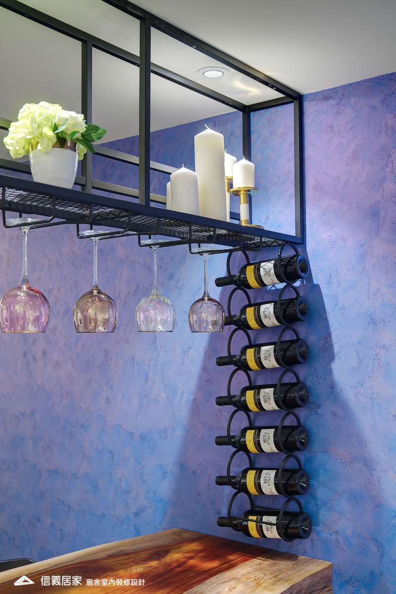 15.廚房_樓梯_鄉村風_系統櫃_特殊塗料_文化磚_花磚_鐵件_中島_白色_紫色_翻新