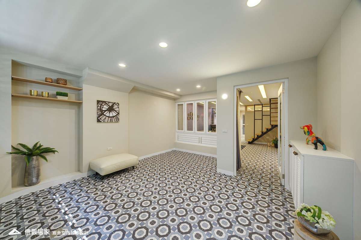 29.玄關_鄉村風_系統櫃_花磚_中島_白色_翻新