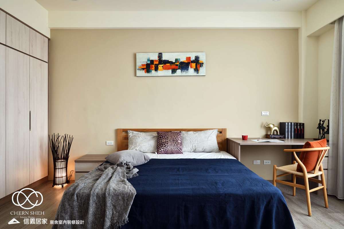 21.臥室_系統櫃_木地板_白色_藍色_樓梯