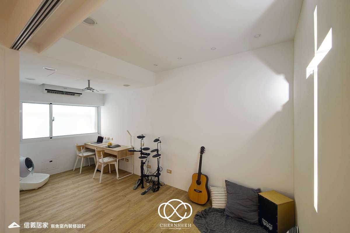 15.系統櫃_鐵件_白色_原木色_翻新