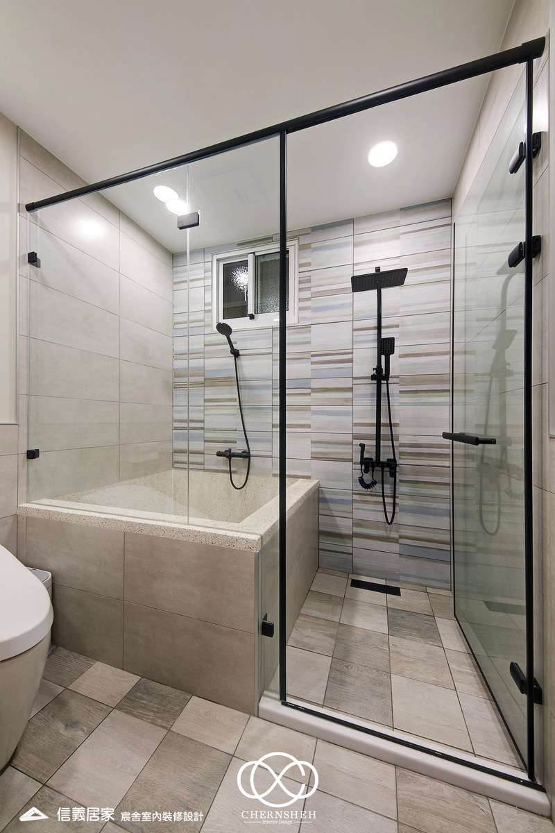 20.衛浴_系統櫃_鐵件_白色_原木色_翻新