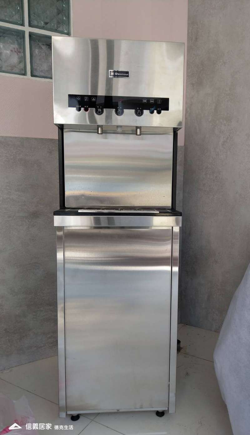 Q7系列直立式／立地式飲水機１