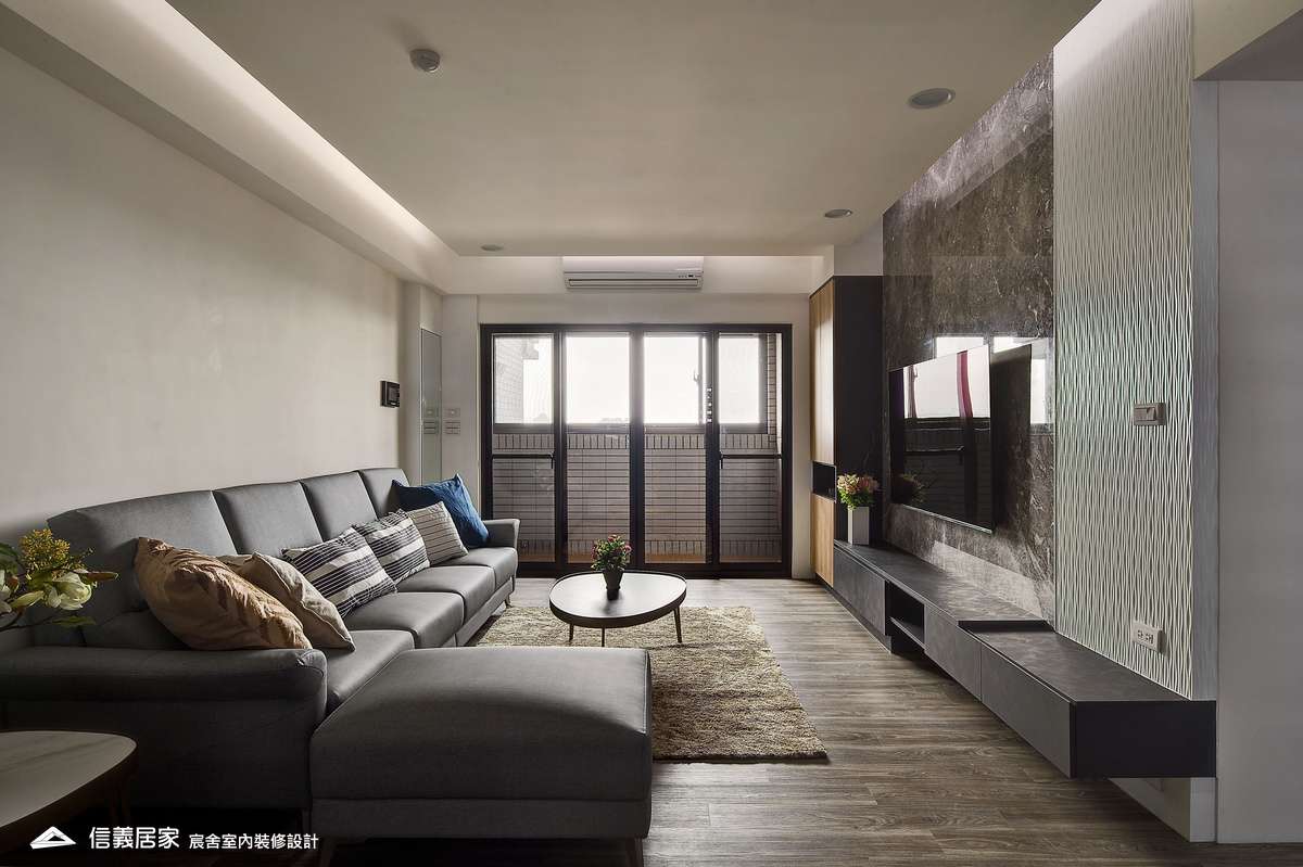 3.客廳_廚房_系統櫃_鐵件_大理石板磚_線板