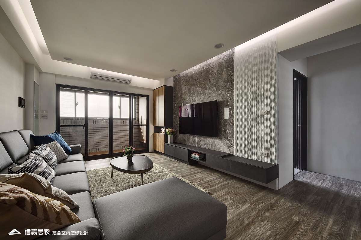 4.客廳_廚房_系統櫃_鐵件_大理石板磚_線板