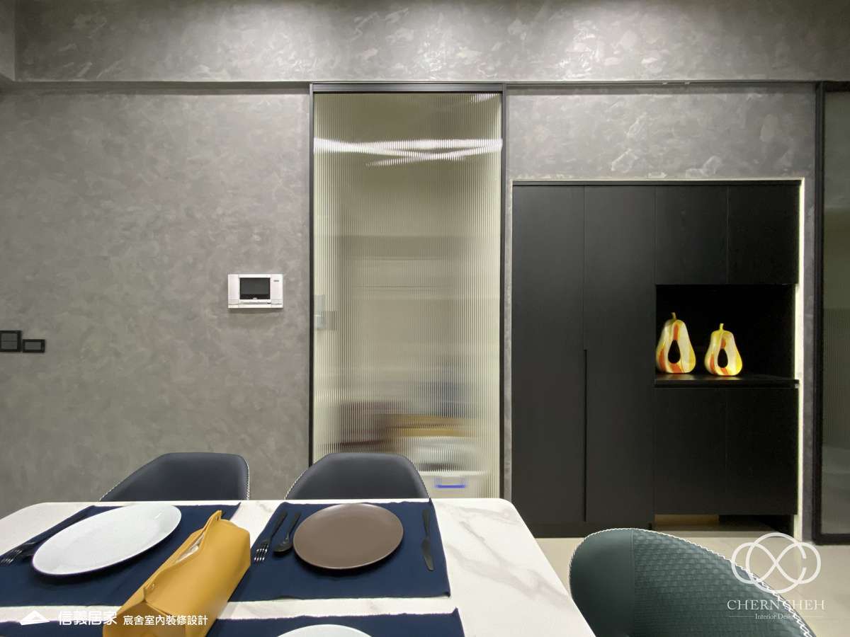 10.餐廳_大理石_大理石電視牆_灰色_玻璃推拉門_輕奢風