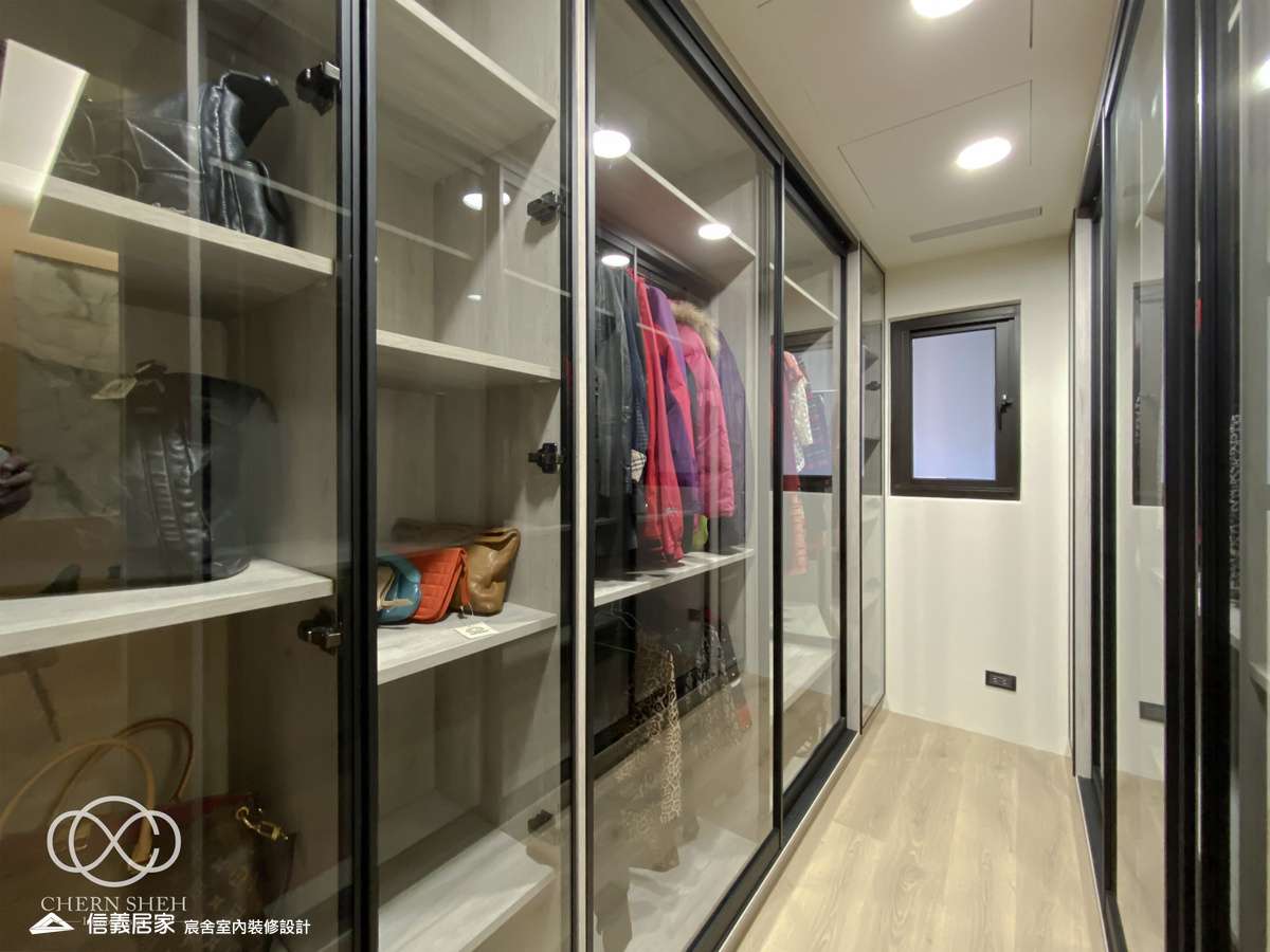 34.更衣室_大理石_系統櫃_灰色_黑色_特殊漆_輕奢風