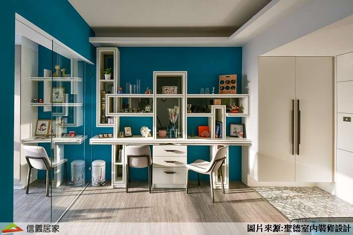 藍色餐廳室內裝潢設計，包括餐桌、餐椅、置物櫃裝潢圖片