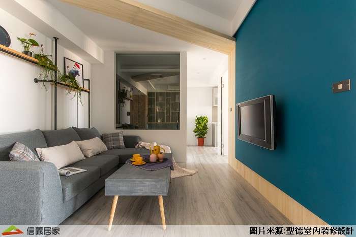 藍色客廳室內裝潢設計，包括沙發、電視櫃裝潢圖片