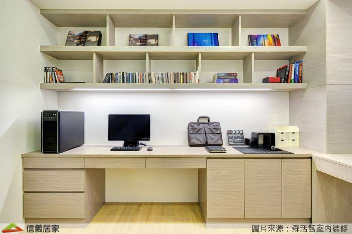 米色書房室內裝潢設計，包括書桌、書櫃、置物櫃裝潢圖片