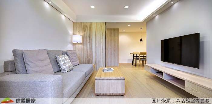 米色客廳室內裝潢設計，包括沙發、茶几、電視櫃裝潢圖片