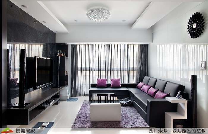 灰色客廳室內裝潢設計，包括窗簾、茶几、L型沙發裝潢圖片