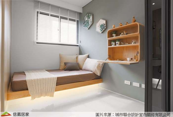 灰色臥室室內裝潢設計，包括床、置物櫃、百葉窗裝潢圖片