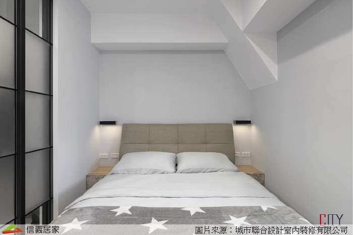 白色臥室室內裝潢設計，包括床裝潢圖片