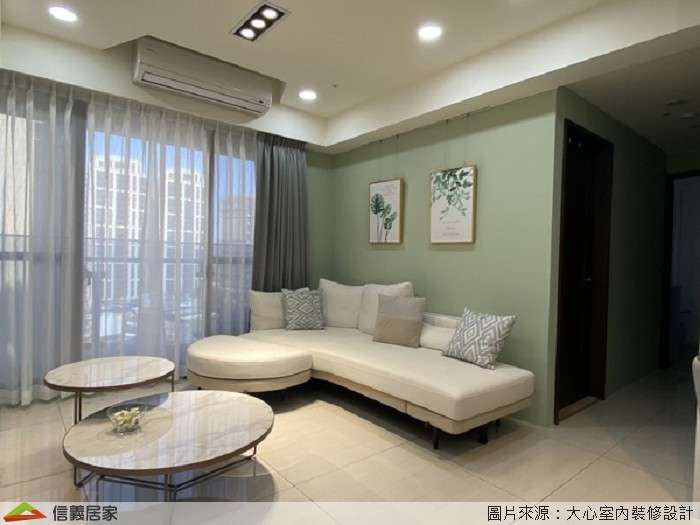 綠色客廳室內裝潢設計，包括L型沙發裝潢圖片