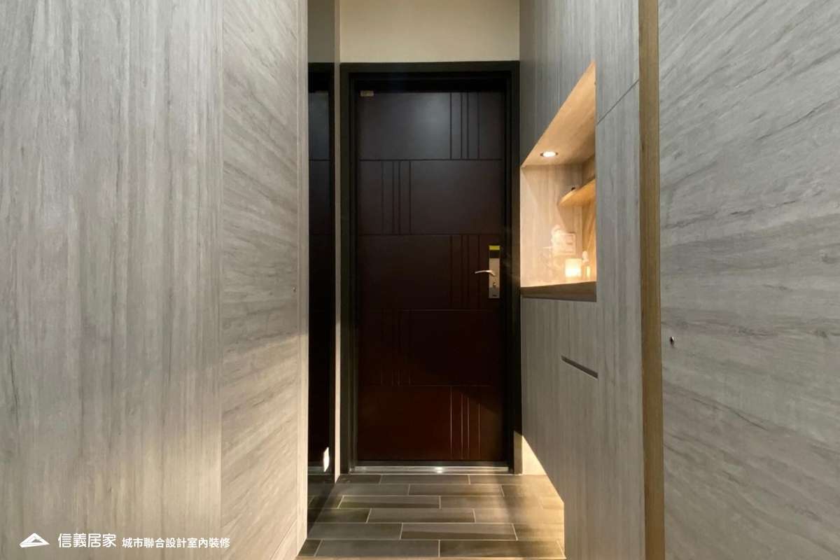 米色玄關室內裝潢設計，包括磁磚、收納櫃、置物櫃裝潢圖片