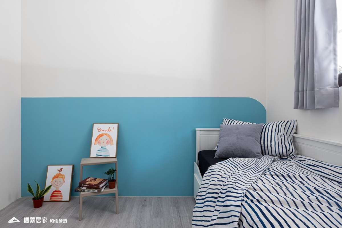 藍色小孩房室內裝潢設計，包括床、床頭主牆裝潢圖片