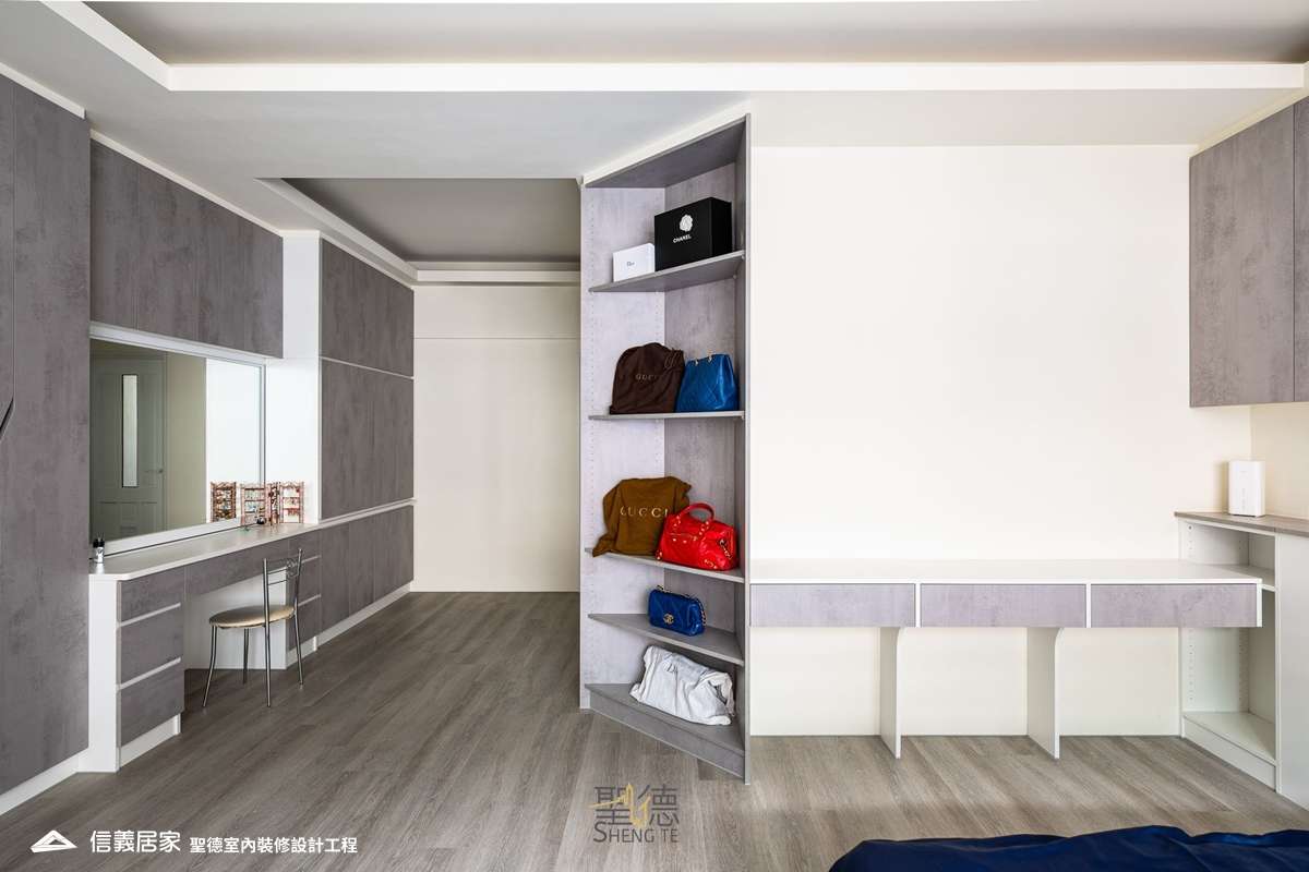 灰色臥室室內裝潢設計，包括收納櫃、展示櫃、化妝台、置物櫃裝潢圖片