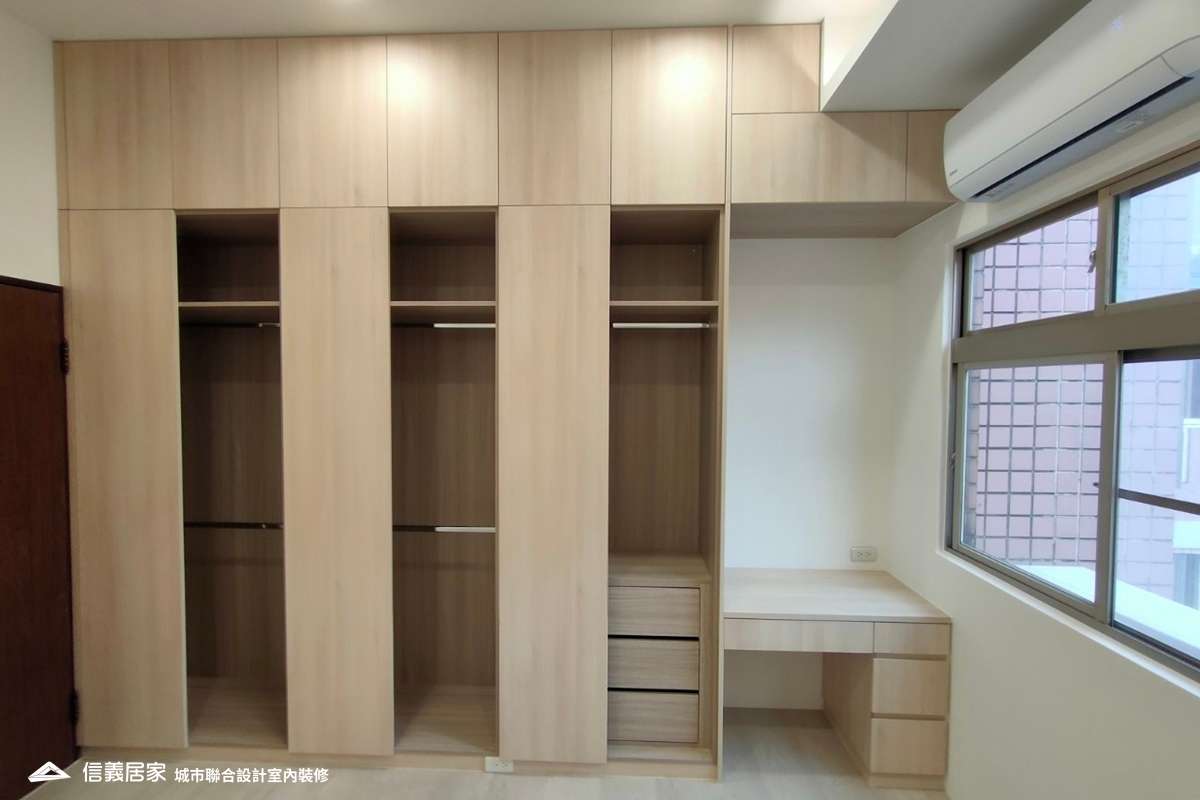 白色臥室室內裝潢設計，包括收納櫃、書桌、置物櫃裝潢圖片