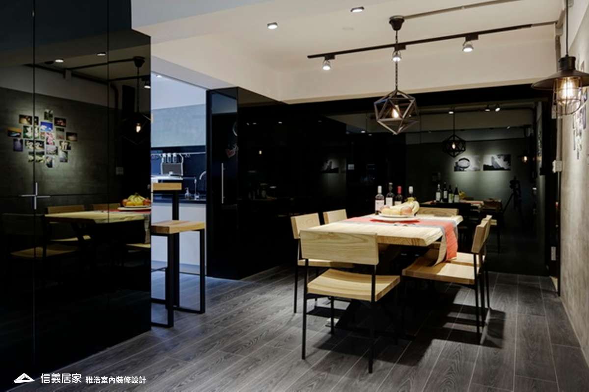灰色餐廳室內裝潢設計，包括餐桌、餐椅裝潢圖片