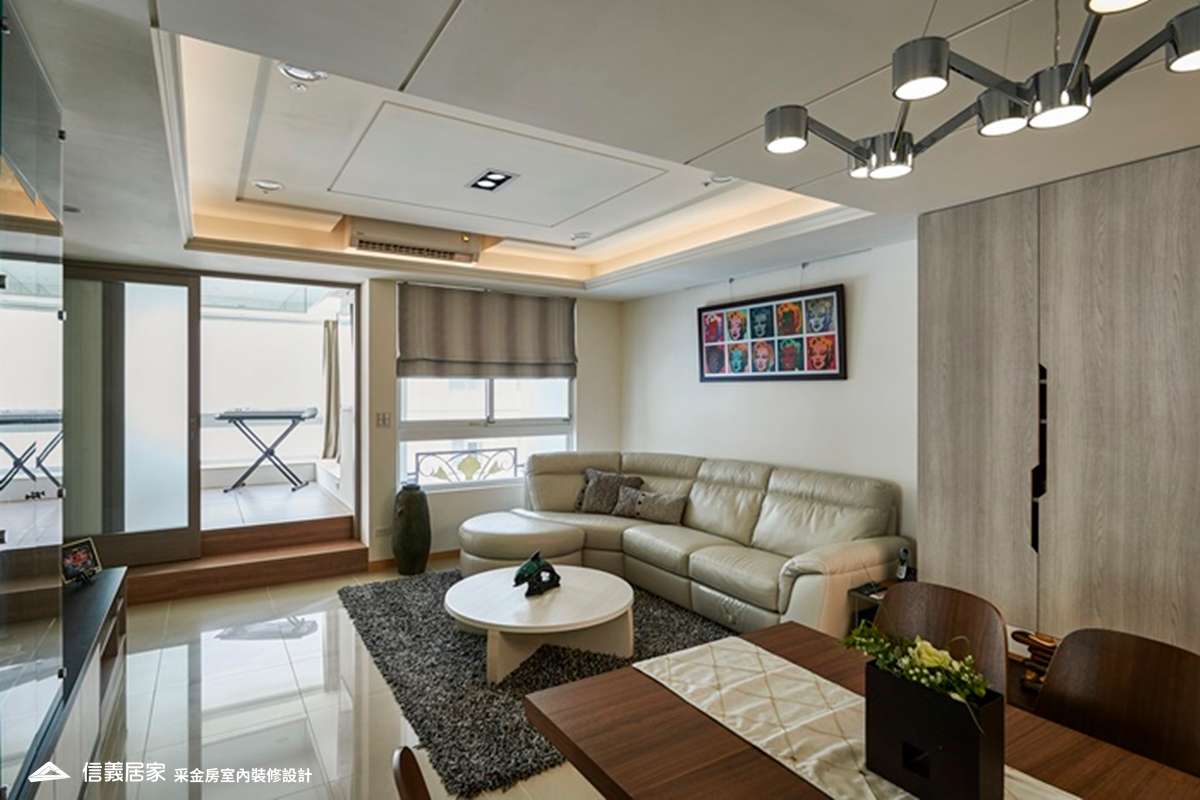 米色客廳室內裝潢設計，包括沙發、收納櫃、燈具裝潢圖片