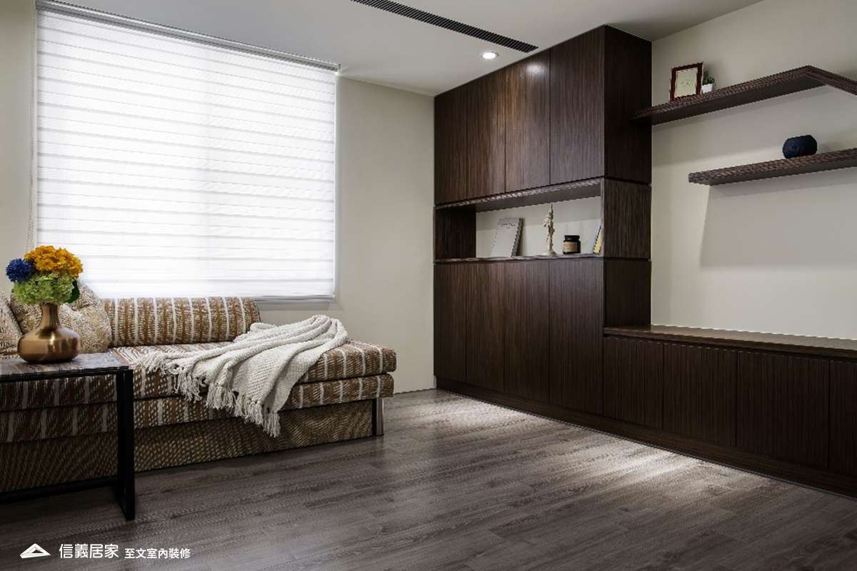 米色書房室內裝潢設計，包括沙發裝潢圖片