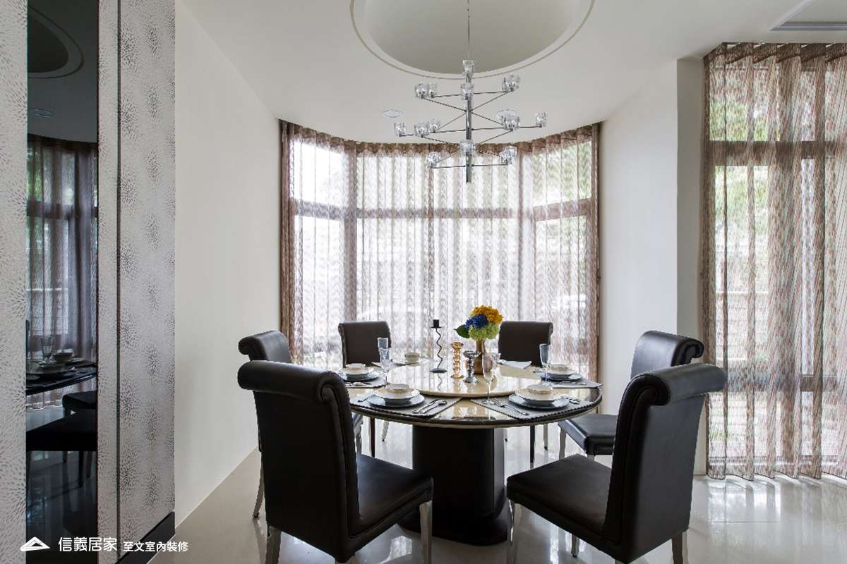 米色餐廳室內裝潢設計，包括窗簾、餐桌、餐椅裝潢圖片