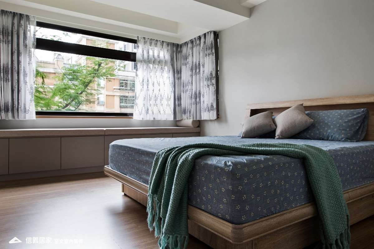灰色臥室室內裝潢設計，包括床、矮櫃裝潢圖片